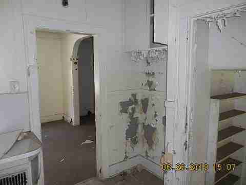 12405 Birwood (12)_m.jpg